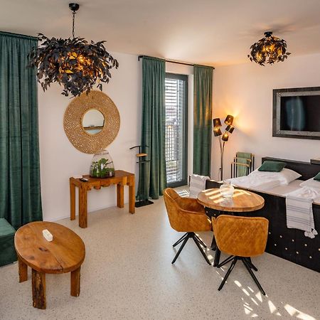 Korek Mikulov Apartman Extérieur photo